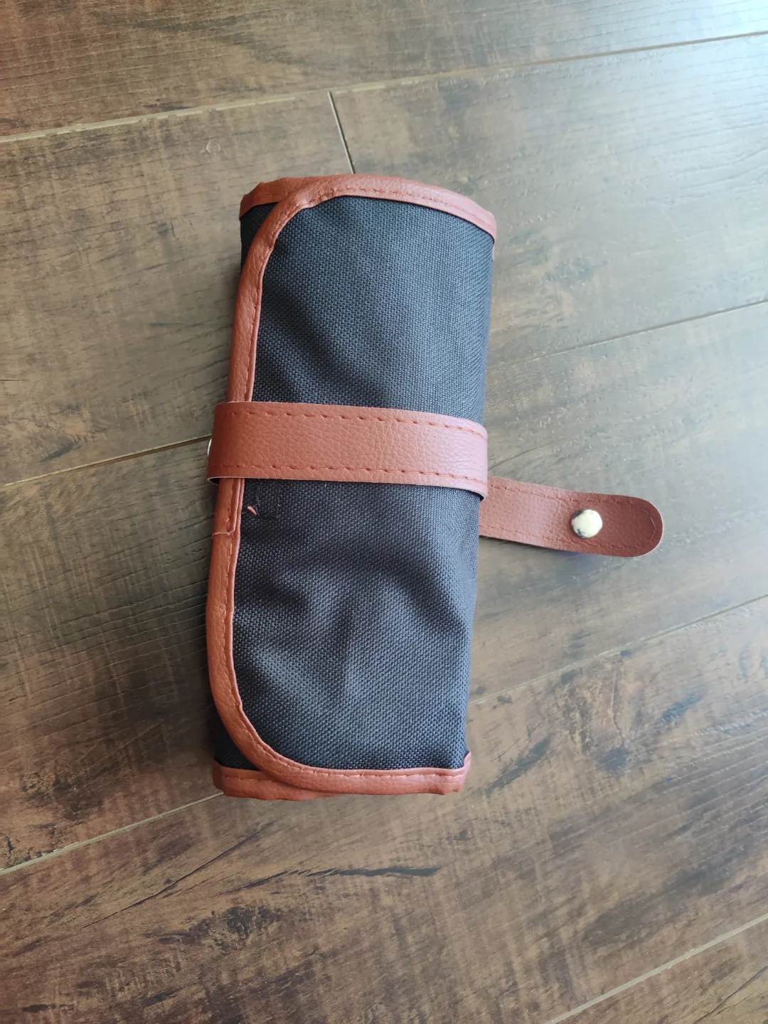 33-Piece Professional Sketch Pencil with Case and Belt image indicator(4)