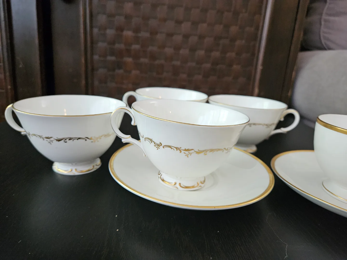 Royal Doulton Richelieu Fine Bone China Tea Cups and Saucers thumbnail