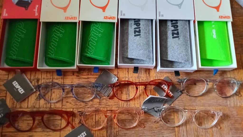 IZIPIZI Reading Glasses - Bundle of Six image indicator(4)