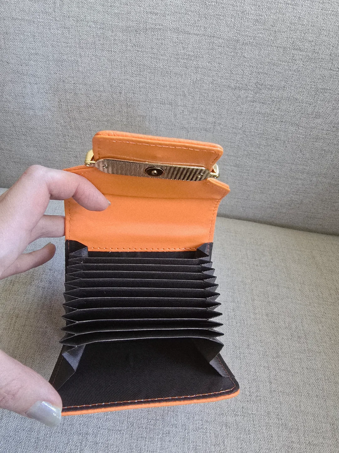 New magnetic buckle cardholder image indicator(3)