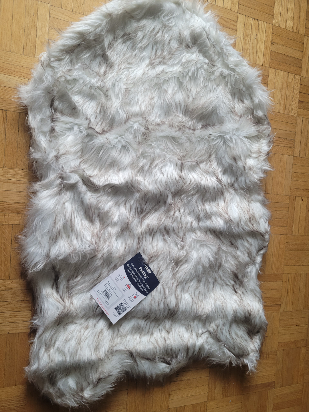 PupRug Orthopedic Dog bed with soft faux fur and memory foam