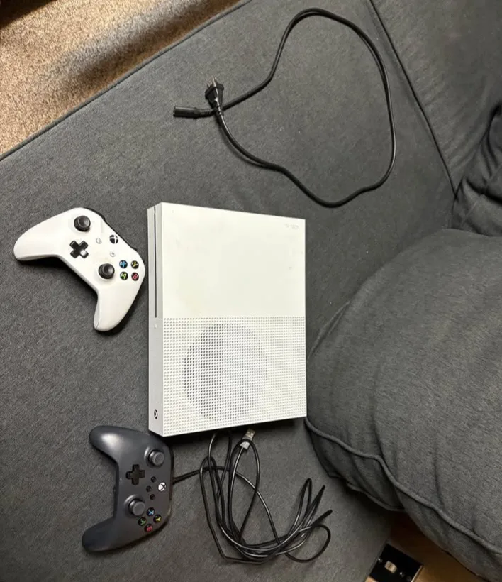 Xbox one S thumbnail