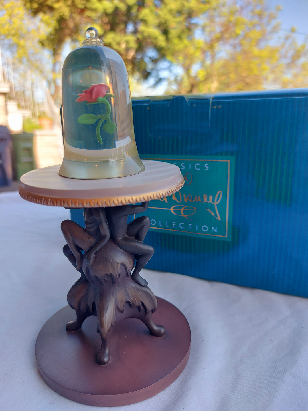Disney Classics Enchanted Rose Beauty and the Beast Figurine - photo 2