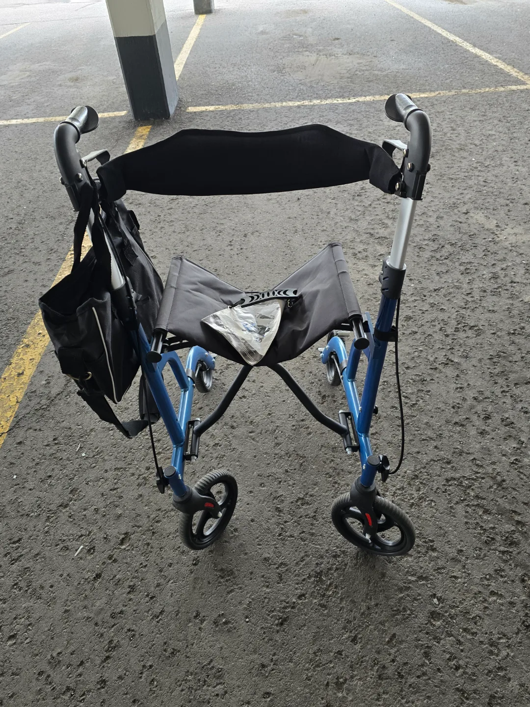 Blue Rollator Walker image indicator(2)