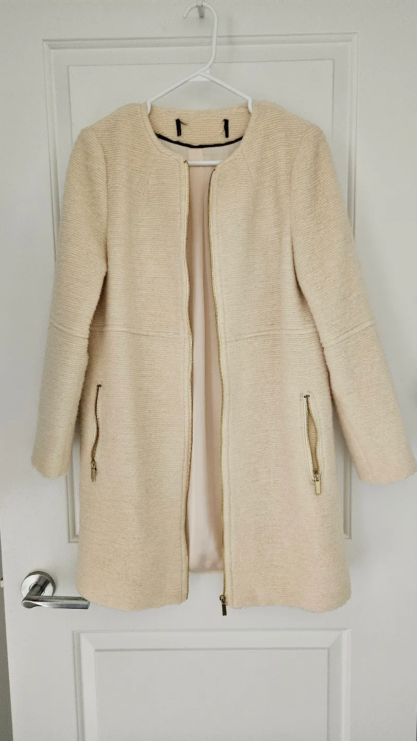 NEGOTIABLE - Zara Coat / Jacket, Cream-colour, Size Medium