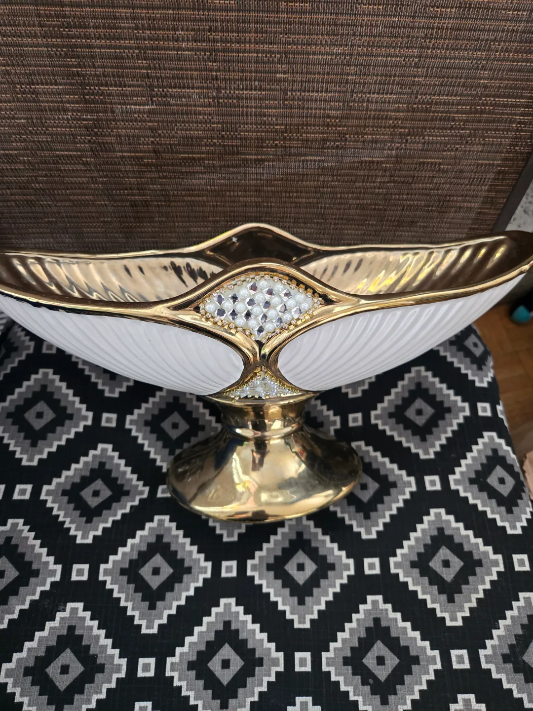 Decorative Gold Serving Bowl thumbnail