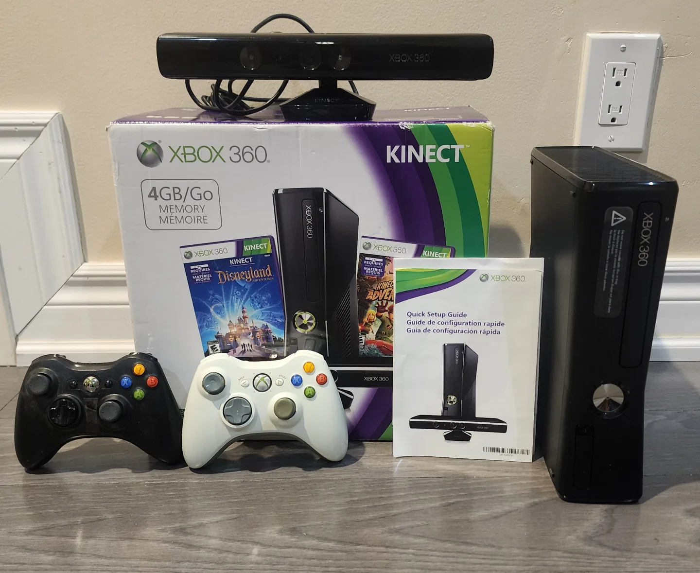 FOR SALE: Xbox 360 Bundle (Black) – Great Condition – $220 OBO thumbnail