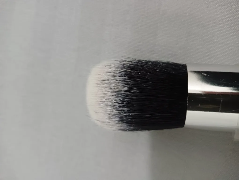 Set of 8 make up brushes image indicator(4)