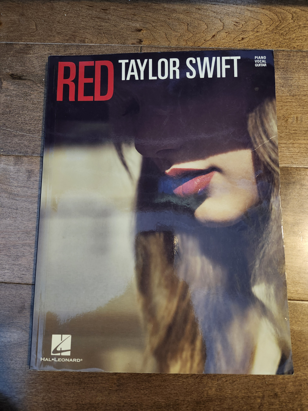 Taylor Swift - Red - Piano/Vocal/Guitar Songbook