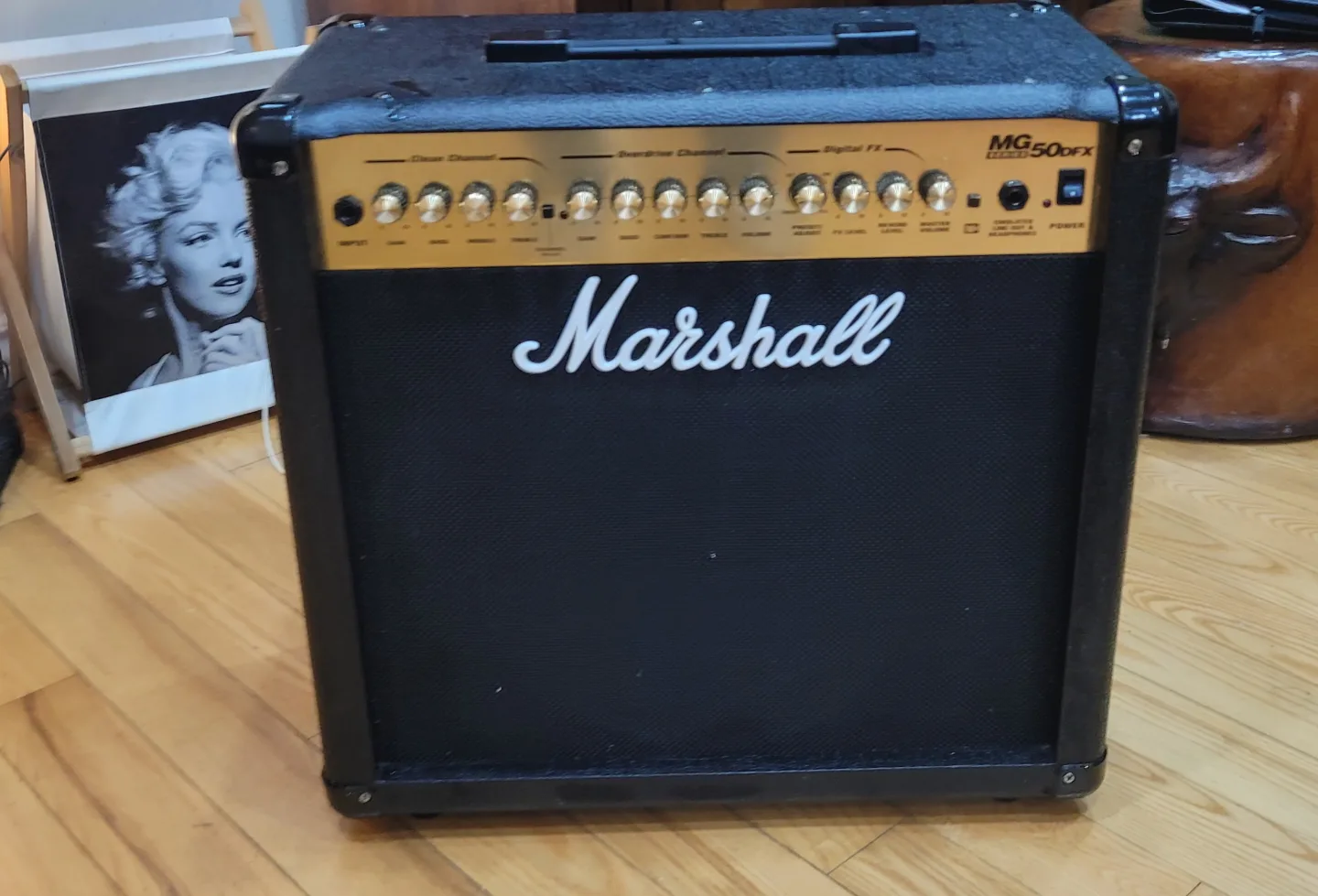 Marshall MG50DFX Guitar Amplifier image indicator(8)