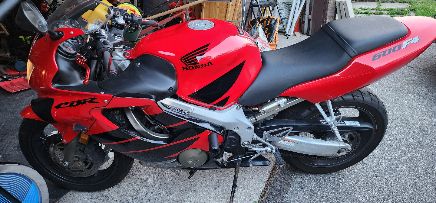 Honda CBR600F4i Sportbike - 41545km