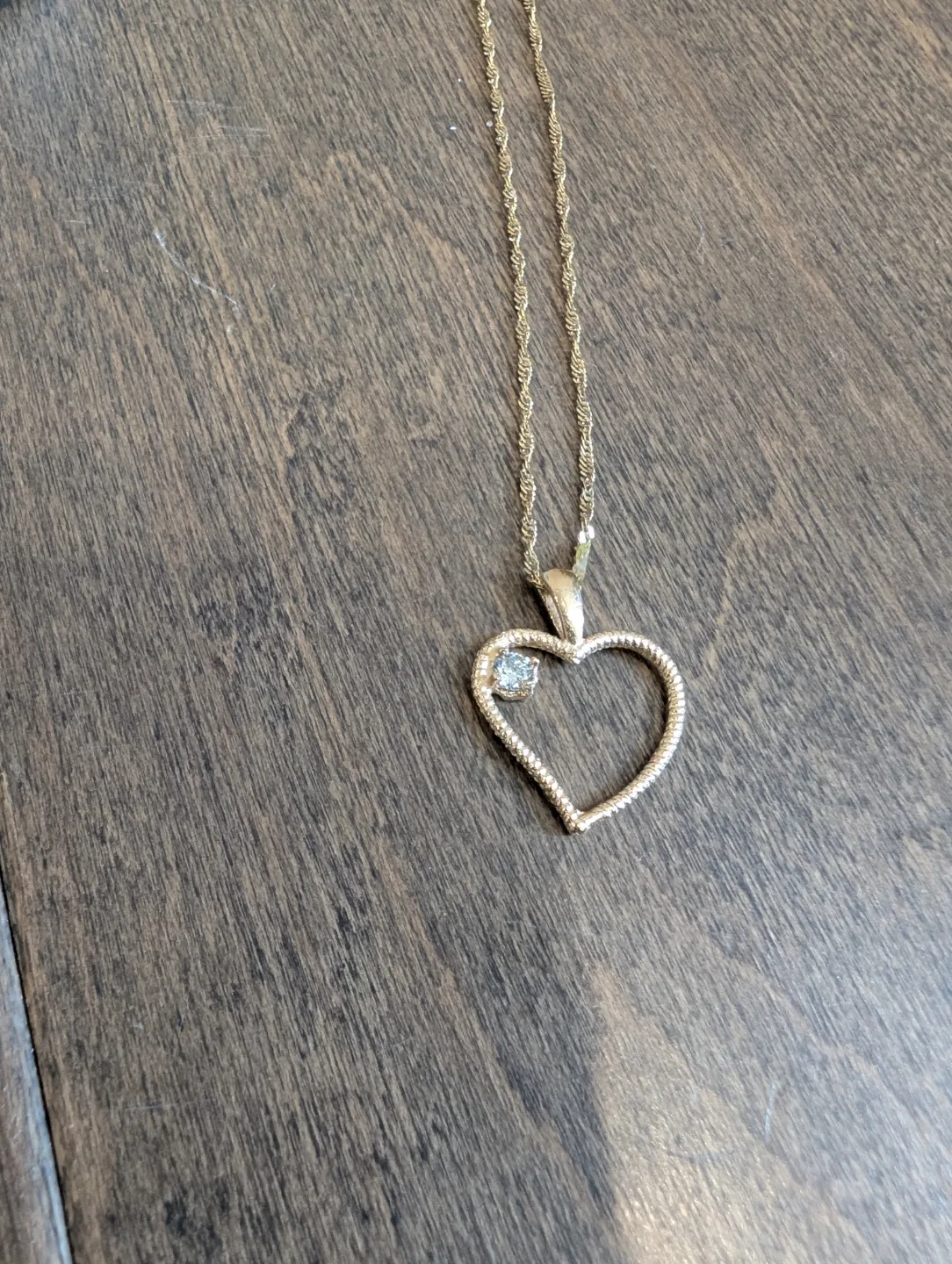 Brand New 14K Yellow Gold Heart Necklace For Sale thumbnail