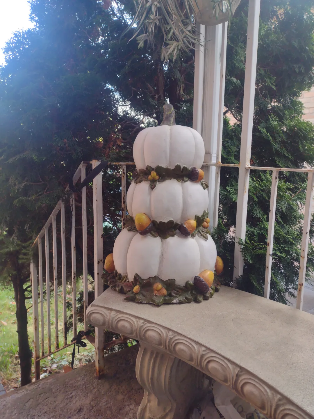 Autumn Stacked Pumpkins Decor image indicator(2)