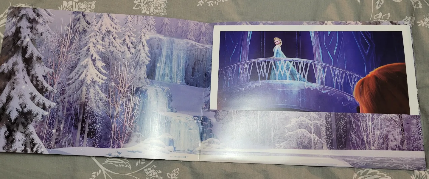 Frozen Bundle: Canvas, Pop! Vinyl Elsa & Commemorative Prints image indicator(6)