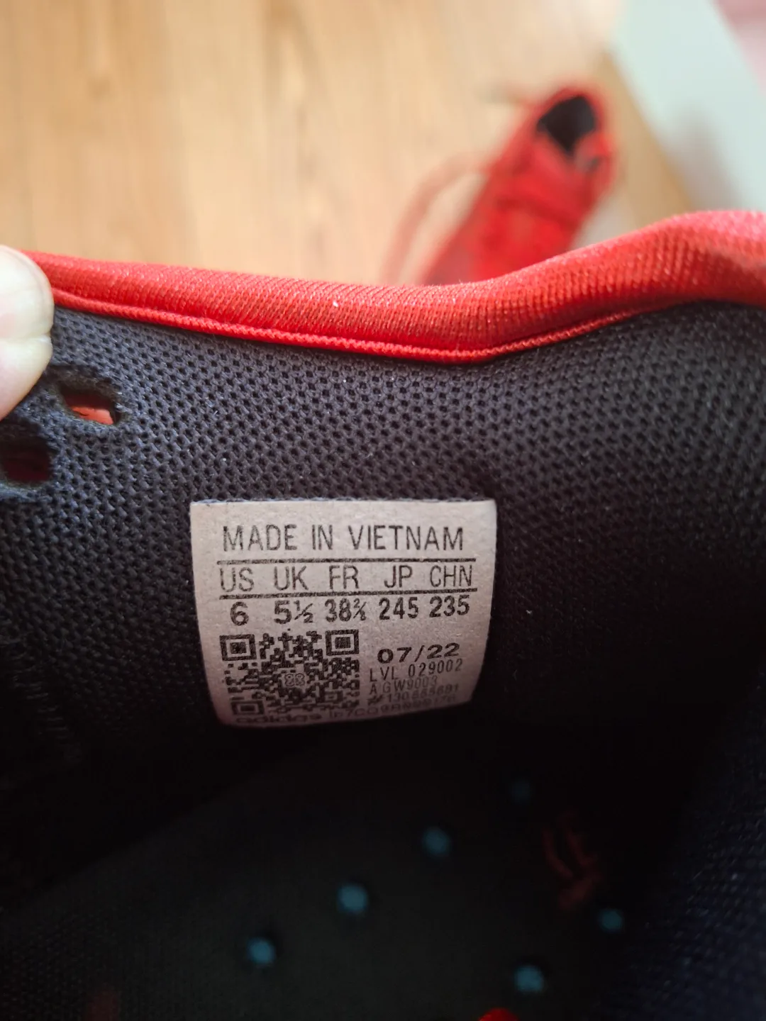 Adidas D.O.N. Issue #4 Basketball Shoes - Size 6 US Men's image indicator(5)