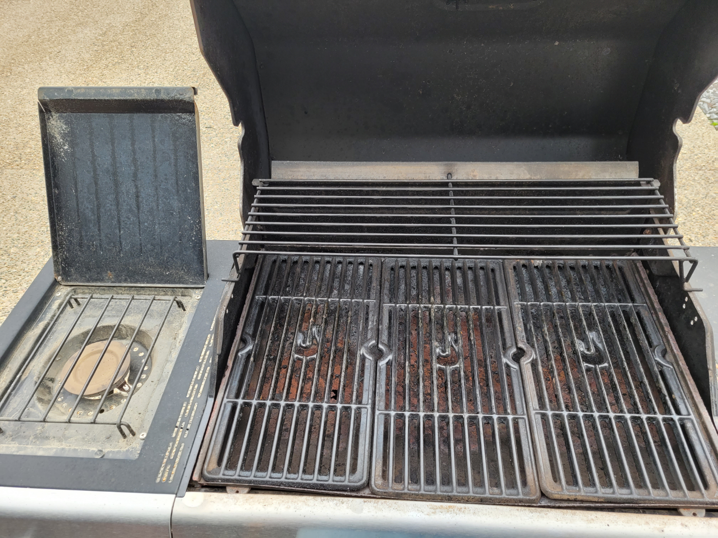 Gas Grill: Charbroil Gourmet InfraRed - pending - photo 2