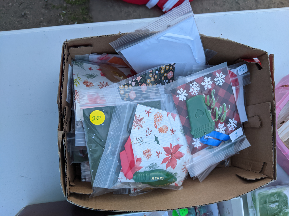 Craft Supplies Lot: Jewellery, inks and More! - photo 3