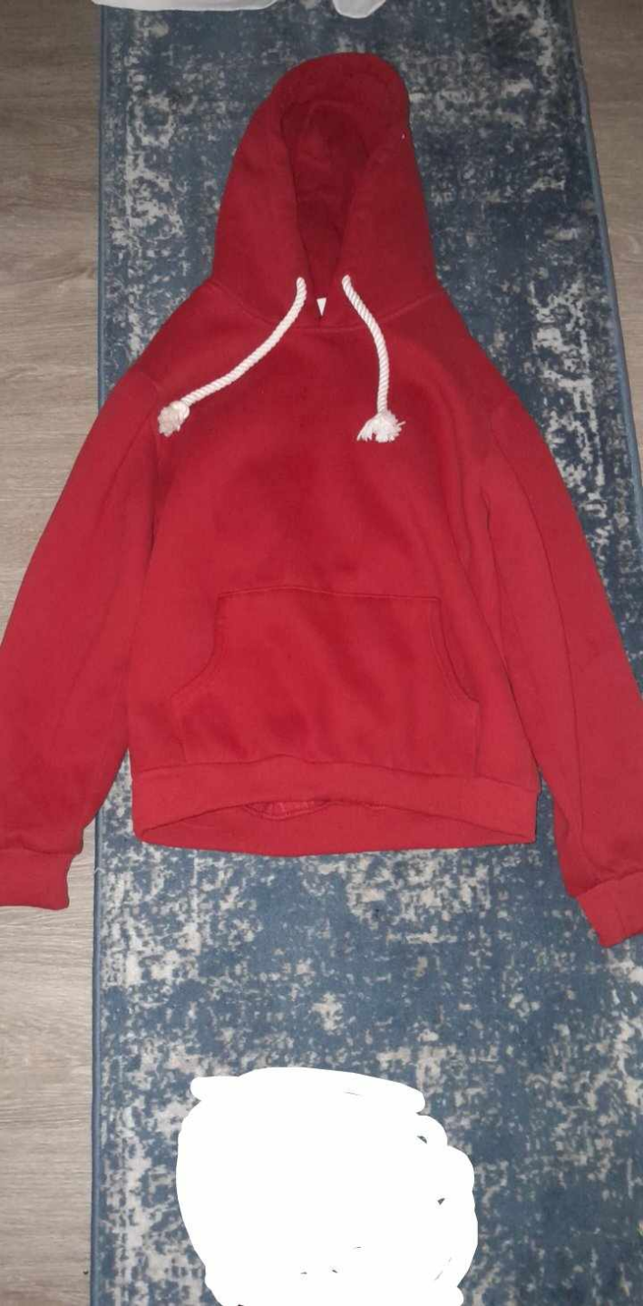 Red Syna Hoodie Medium