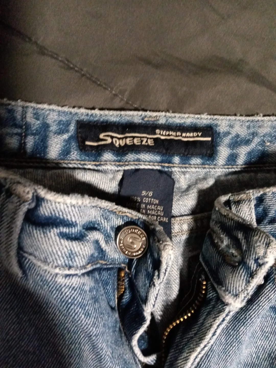 Vintage Squeeze Brand Bell Bottom Jeans with Twiggy Graphic image indicator(2)