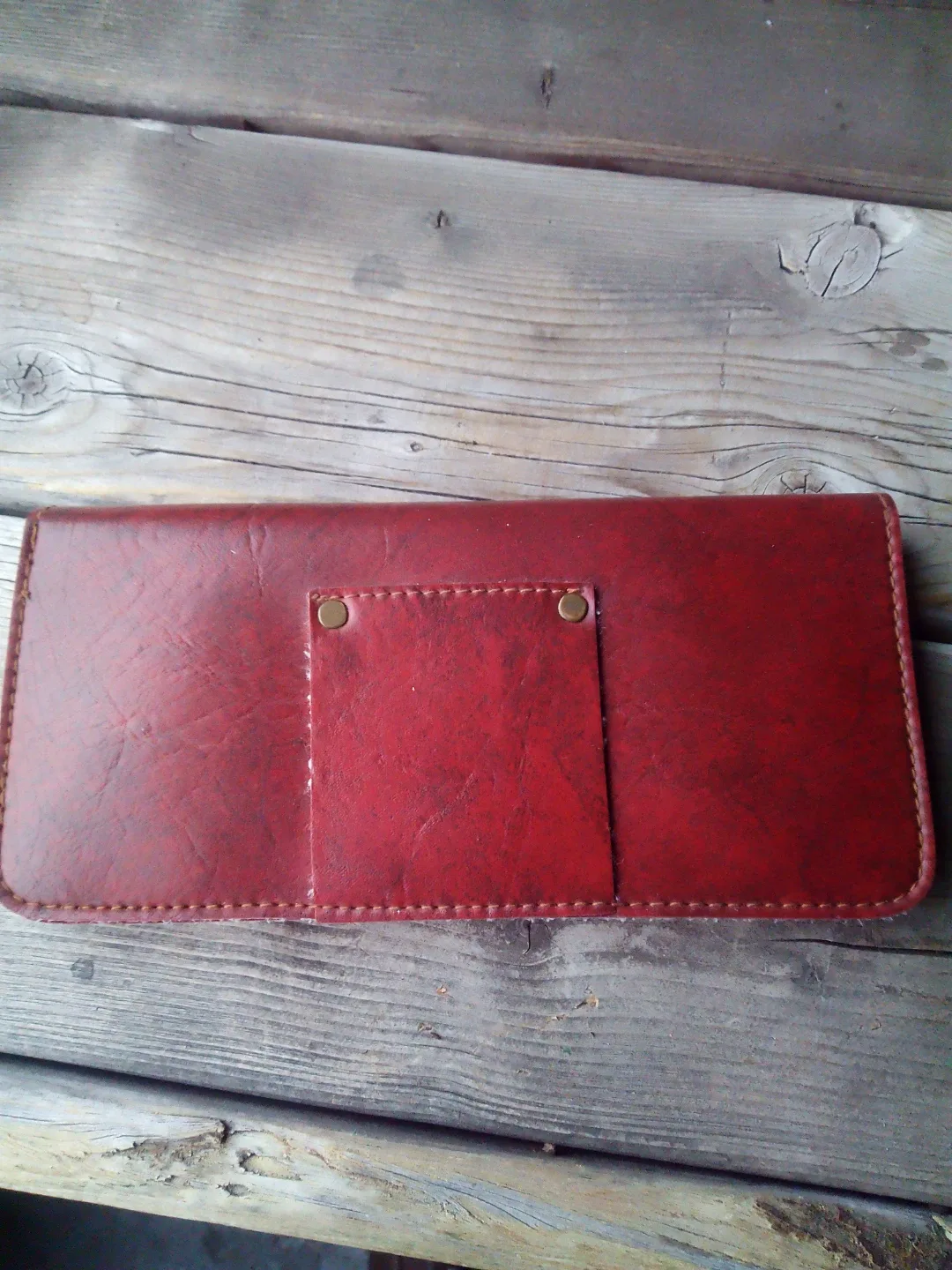 Vintage Red Leather Wallet from the 1970s image indicator(2)