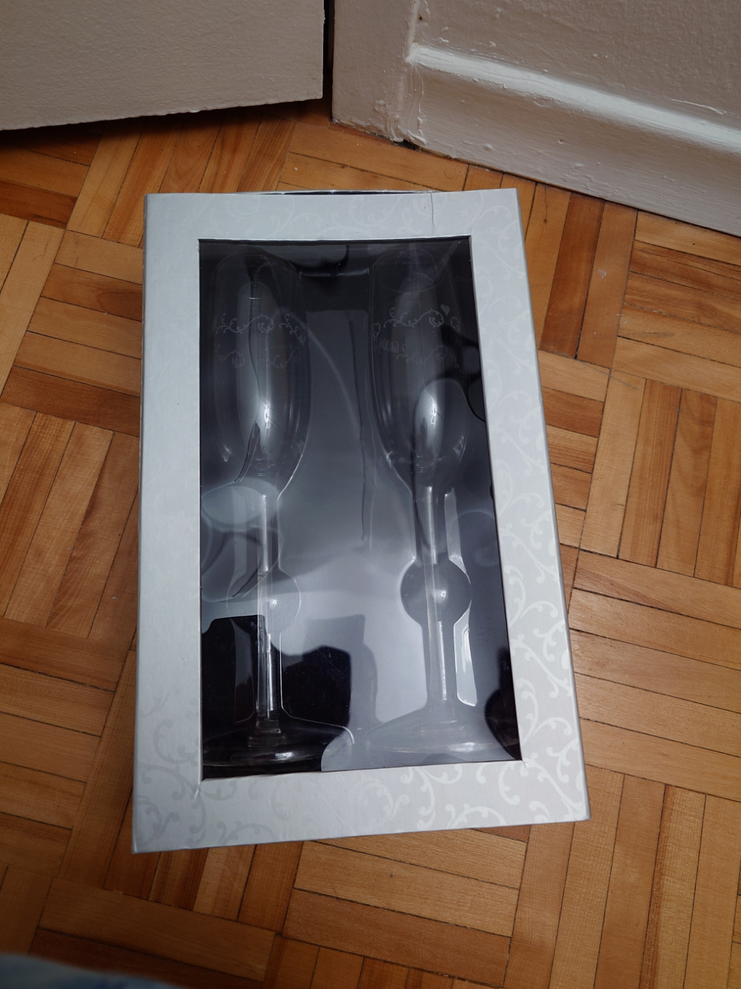 Wedding Champagne Flutes - Bride & Groom - photo 2
