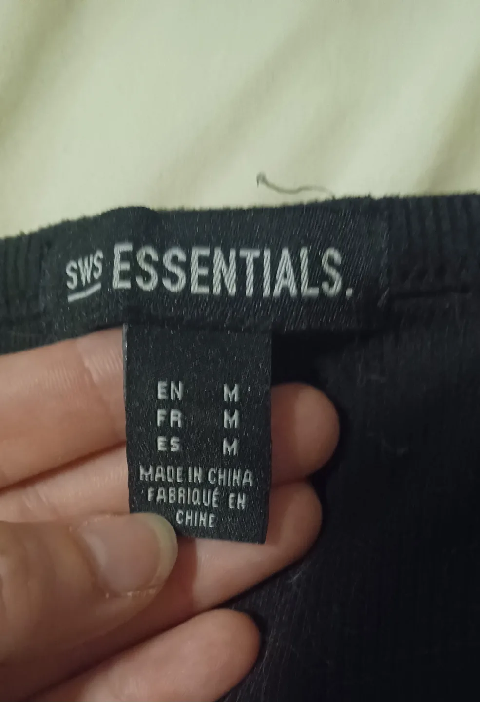 Black Button-Up Crop Top - Size Medium image indicator(3)