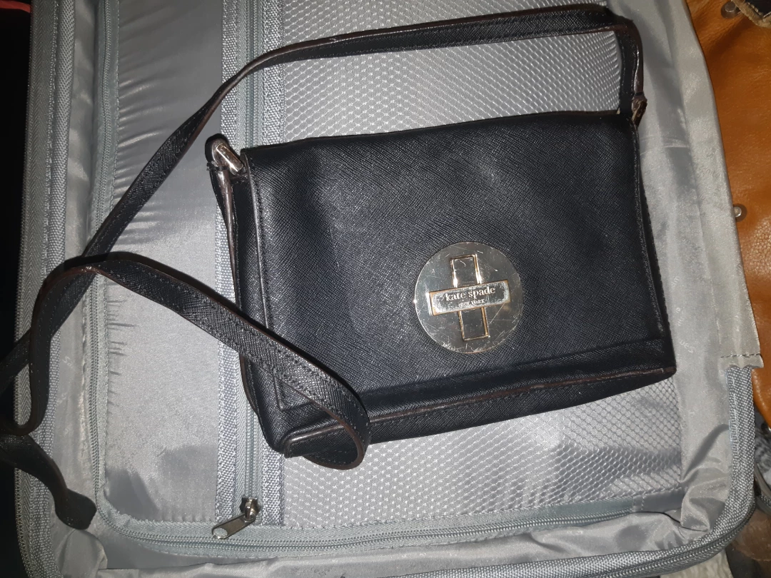 Kate Spade New York Black Crossbody Bag 🏒