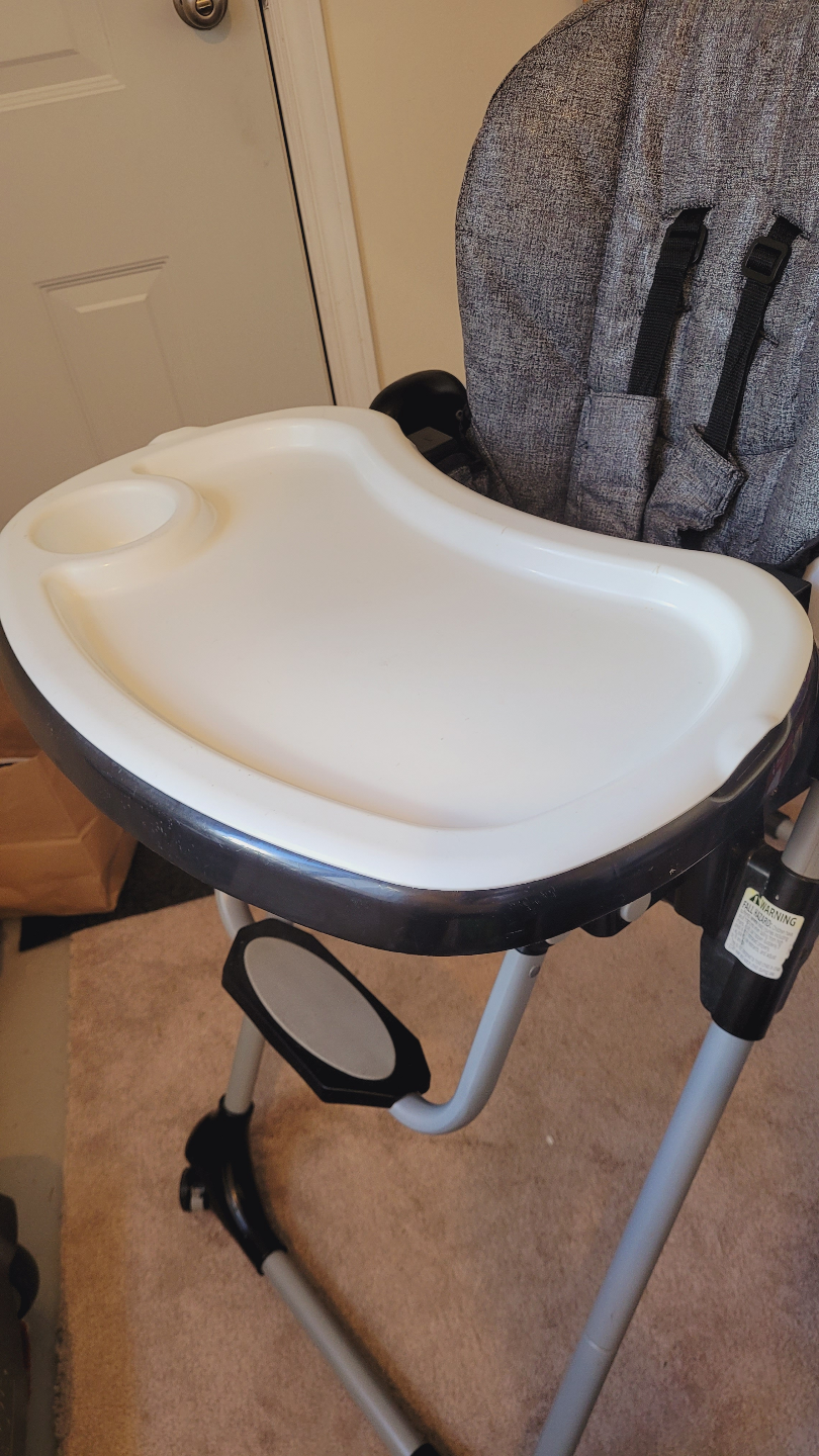 Evenflo 3-in-1 high chair - photo 2