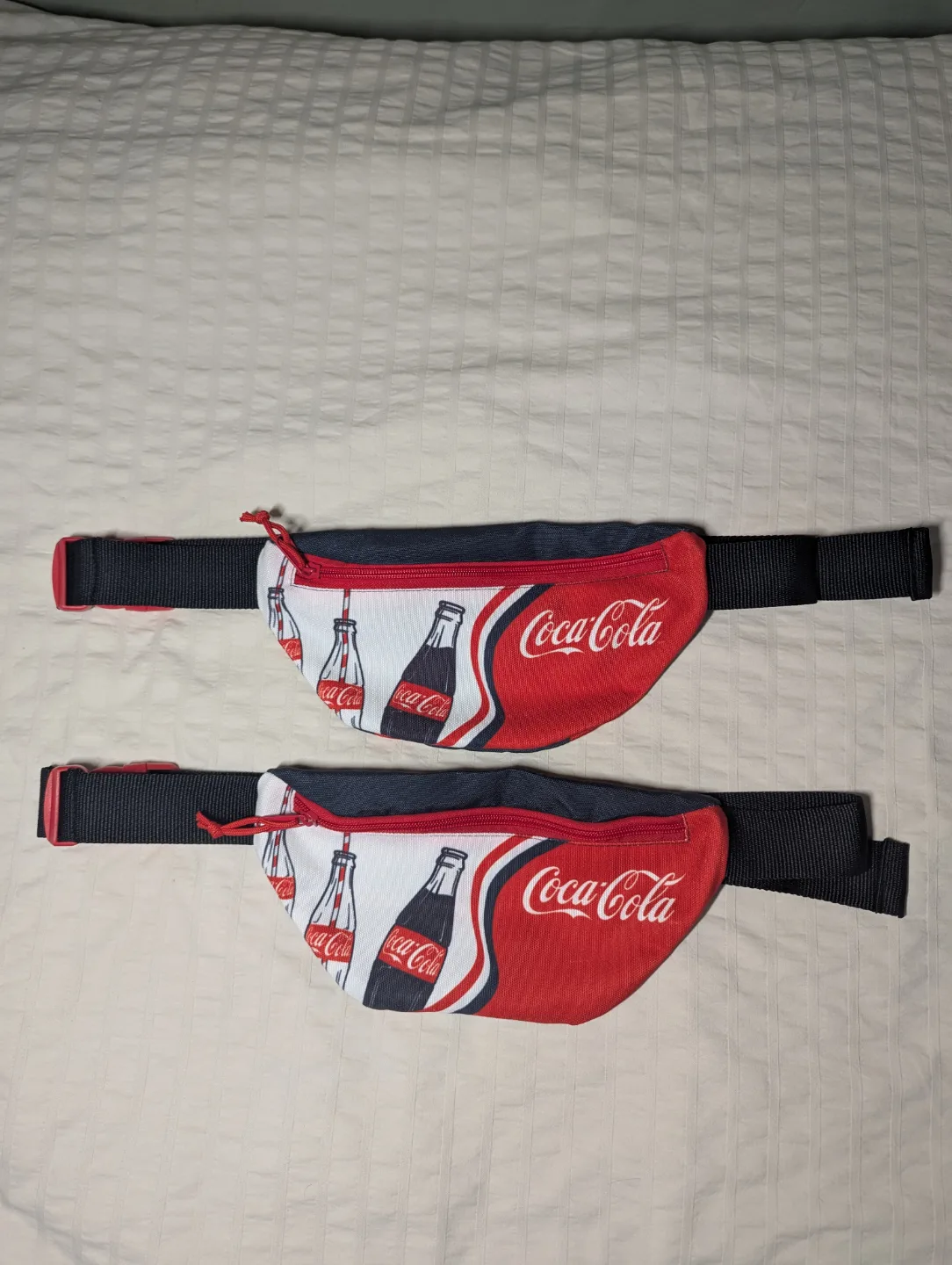 Coca-Cola Fanny Pack - Set of 2 image indicator(2)