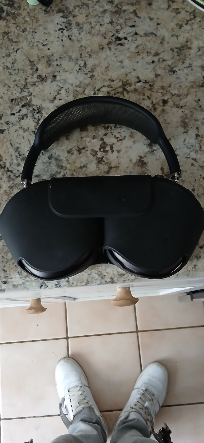 Apple AirPods Max Headphones - Black