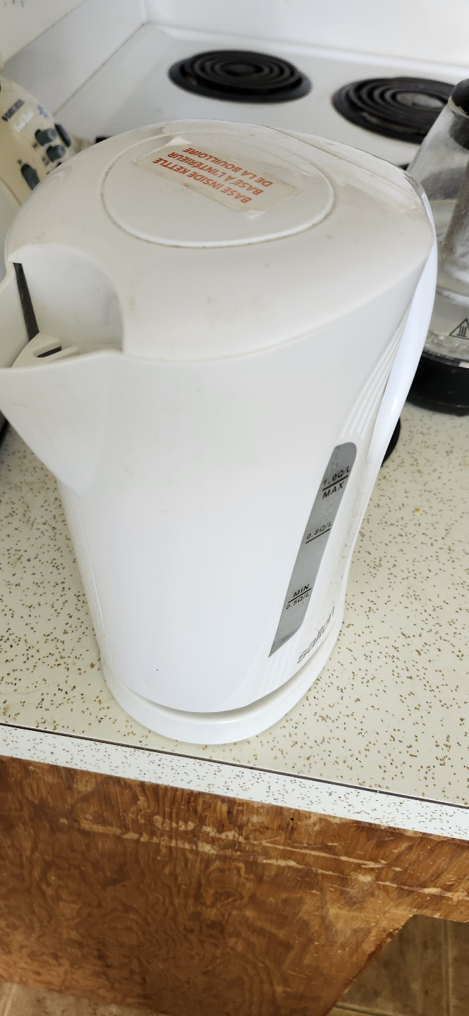 Used Hamilton Beach Electric Kettle - photo 2