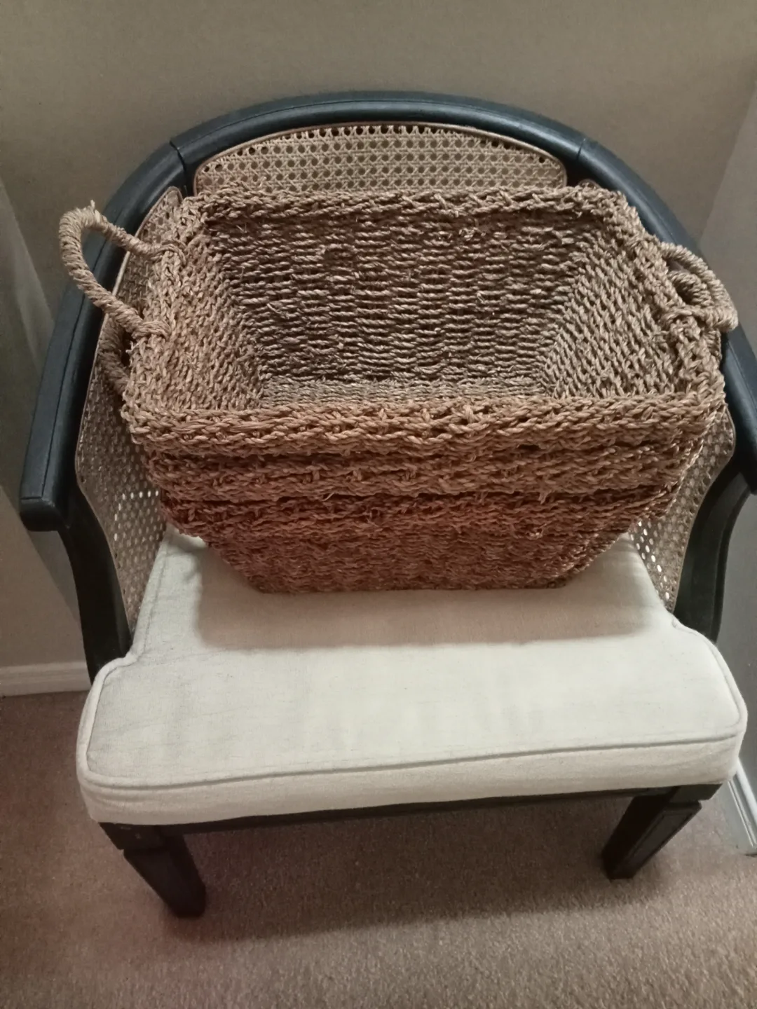 🧡 Set of Three Woven Seagrass Baskets thumbnail