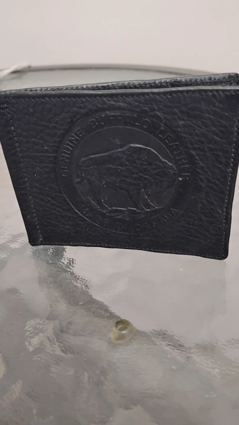 Genuine Buffalo Black Leather billfold image indicator(2)