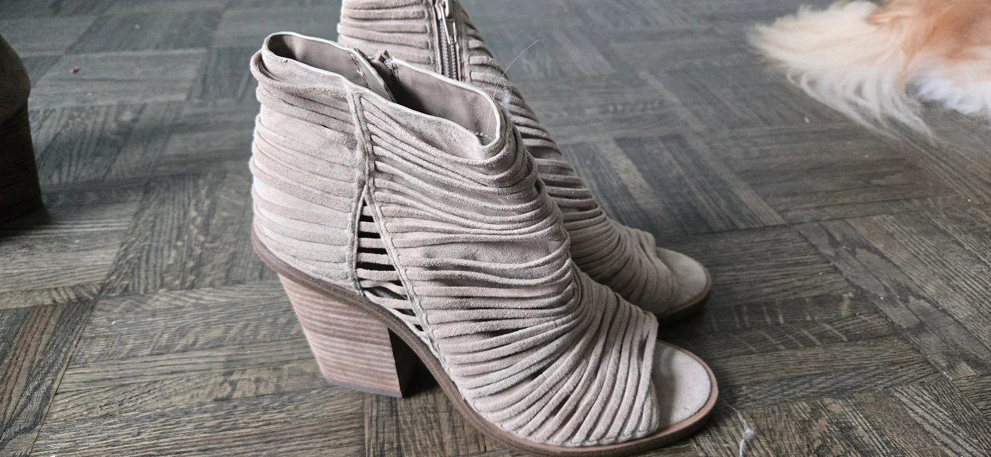 Vince Camuto Women's Feteena Sandal Bootie thumbnail