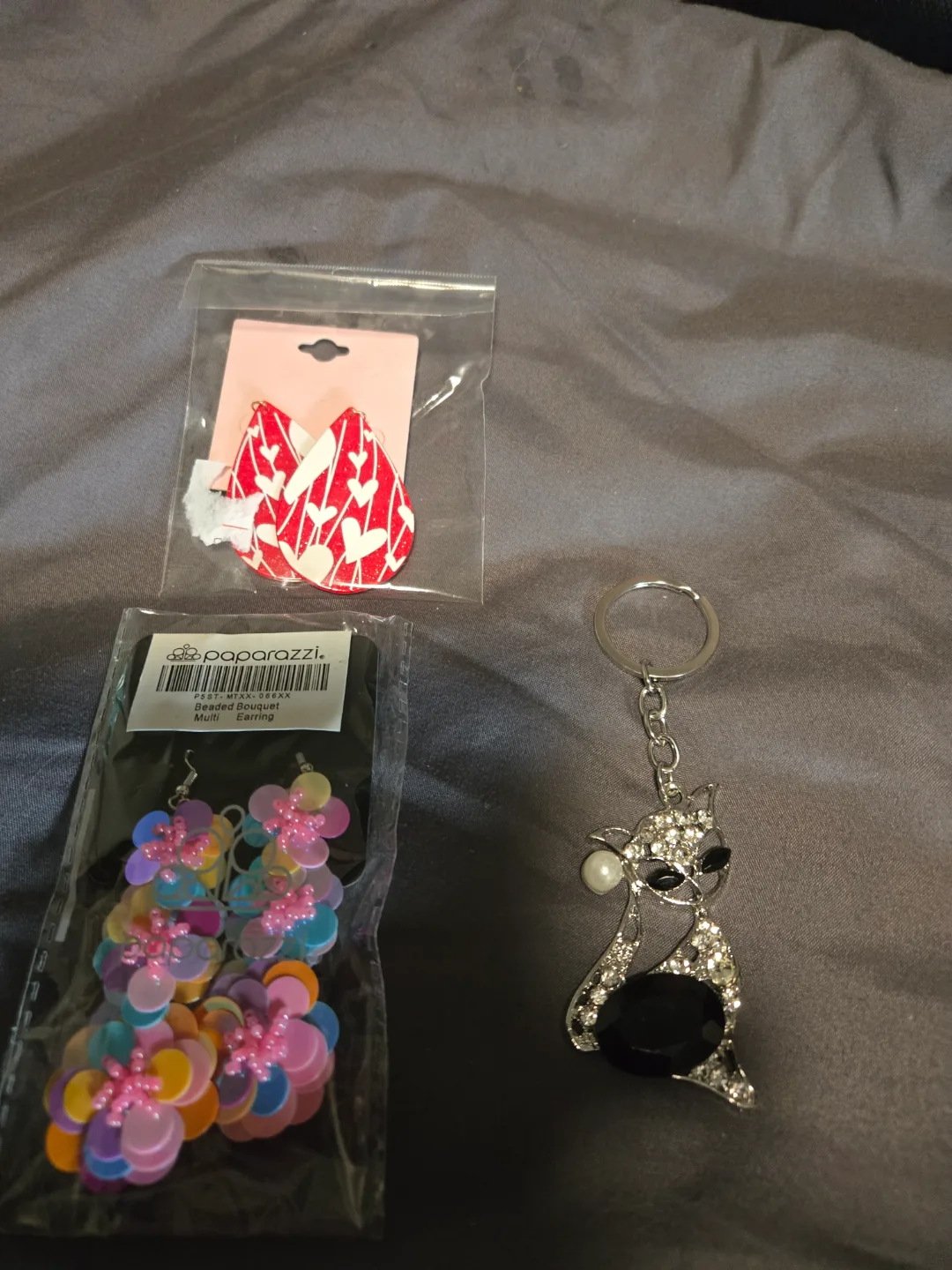 Assorted Jewellery Lot - Earrings, Bracelet, Keychain image indicator(3)