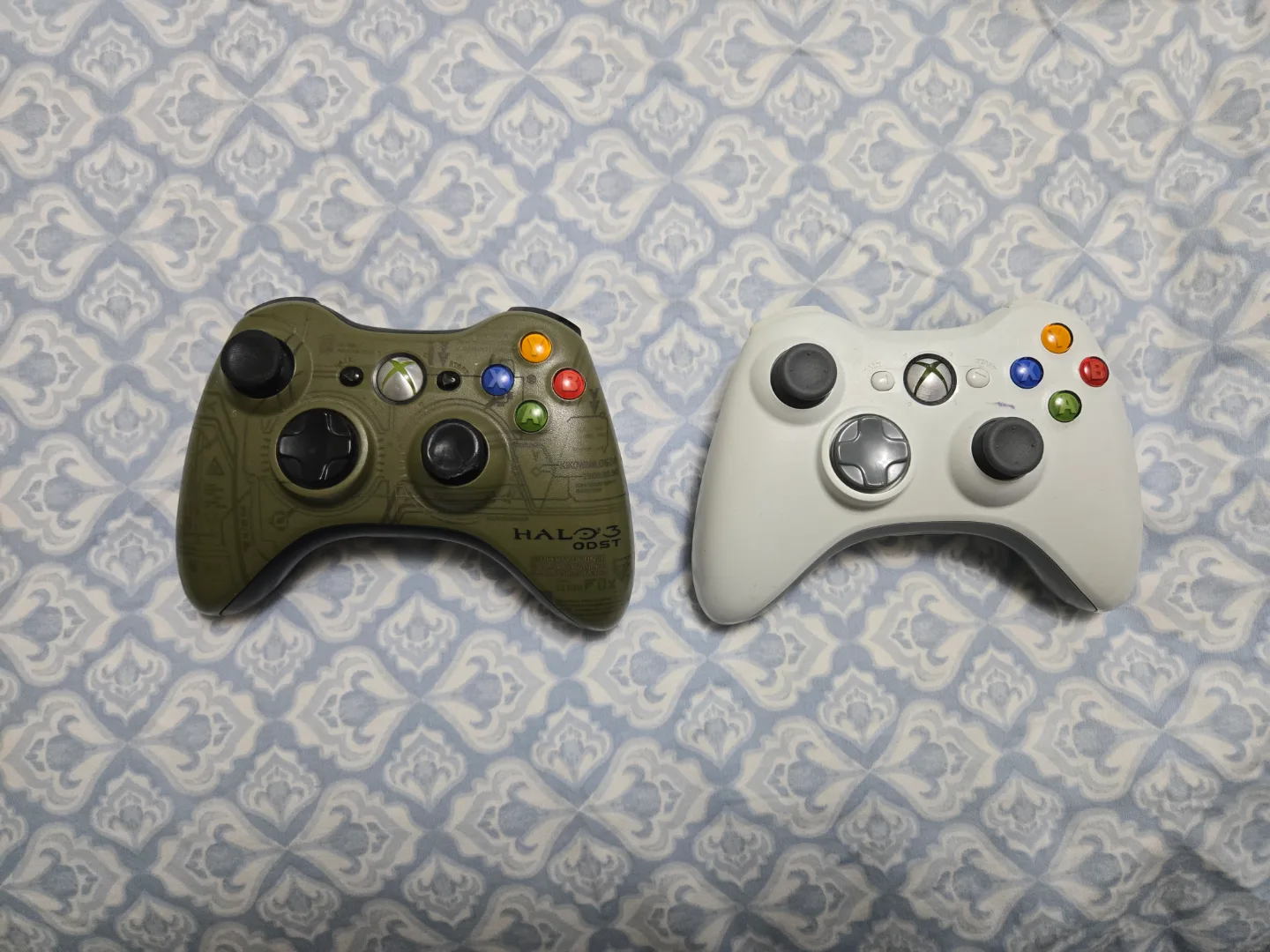 Pair of Xbox 360 Controllers - Halo 3 ODST & White thumbnail