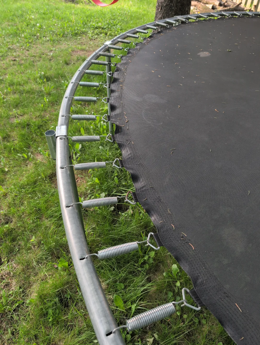 Used Round Trampoline image indicator(2)