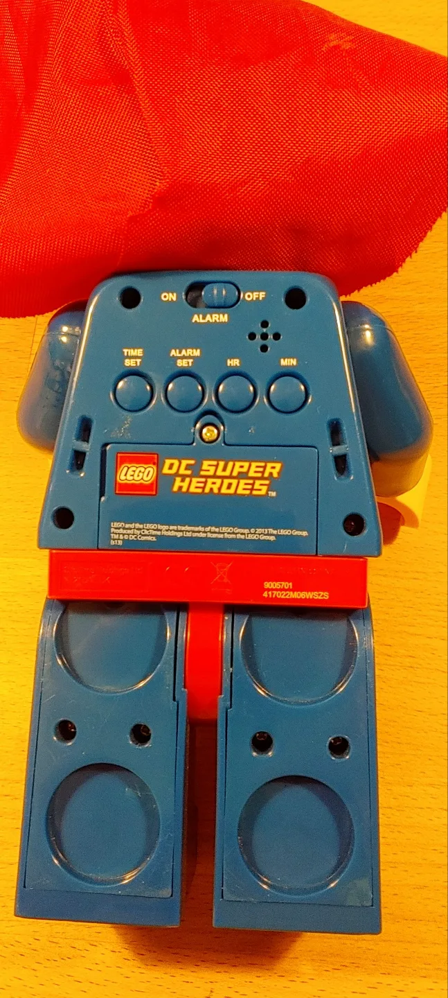 LEGO DC Super Heroes Superman Alarm Clock image indicator(5)