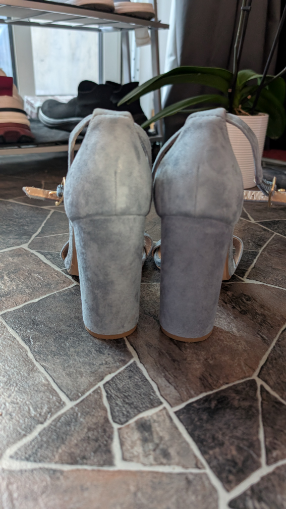 Steve Madden Dusty Blue Suede Heels - photo 3