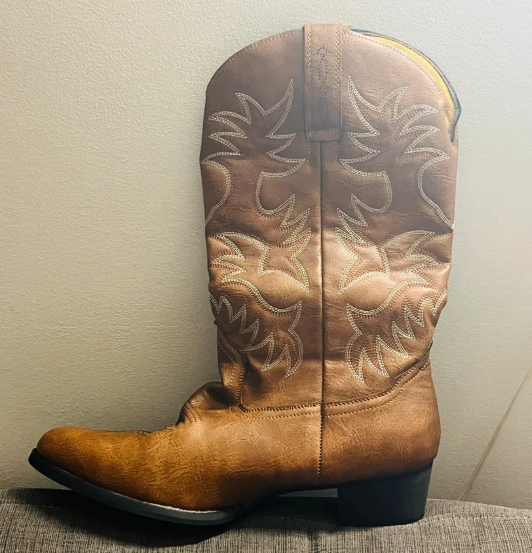 Cowboy Boots-Size 13 thumbnail