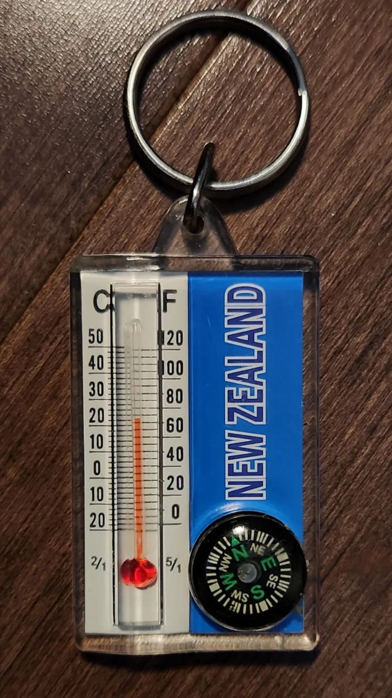 🏒 Pink Drawstring bag w/small items image indicator(3)