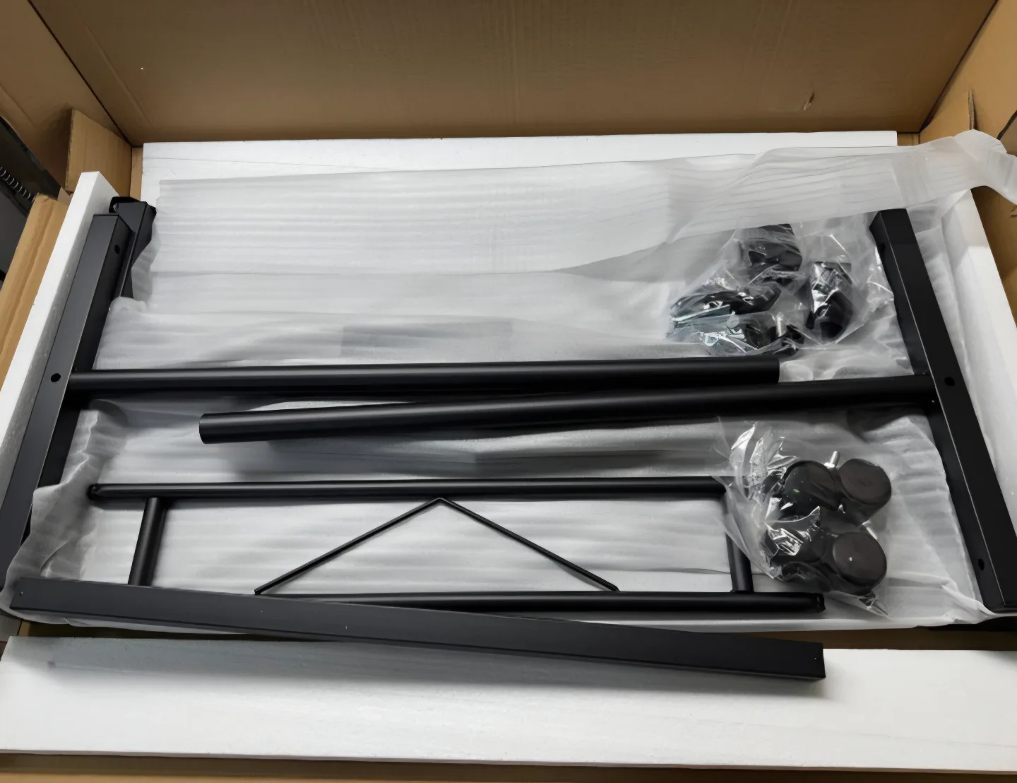 Black Mobile Standing Desk - Adjustable Height image indicator(3)