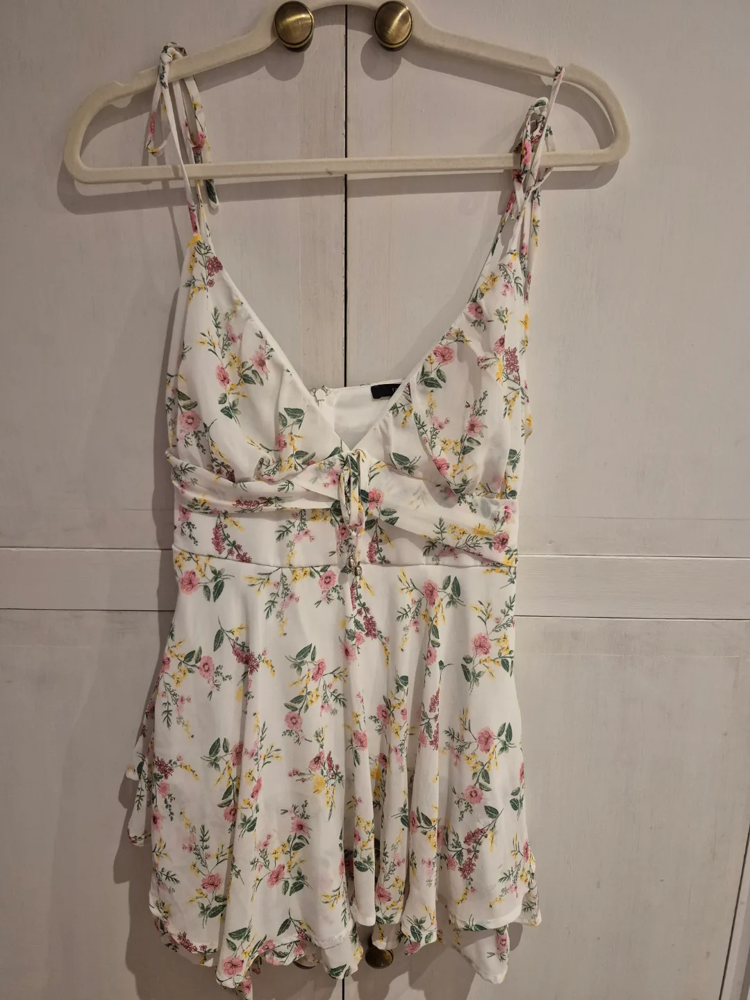Forever 21 Floral Romper - Size XL thumbnail