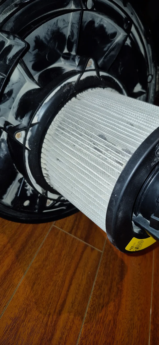 Dewalt 5-Gallon Wet/Dry Vacuum DXV05P image indicator(6)