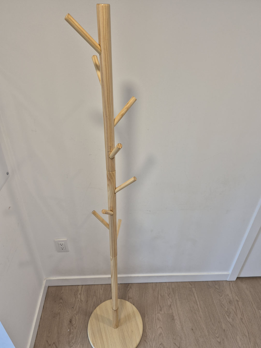 Wooden Coat Rack - Minimalist Design - photo 4
