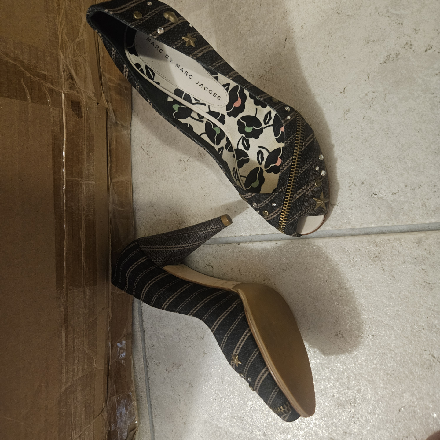 Marc by Marc Jacobs Peep-Toe Heels - photo 2