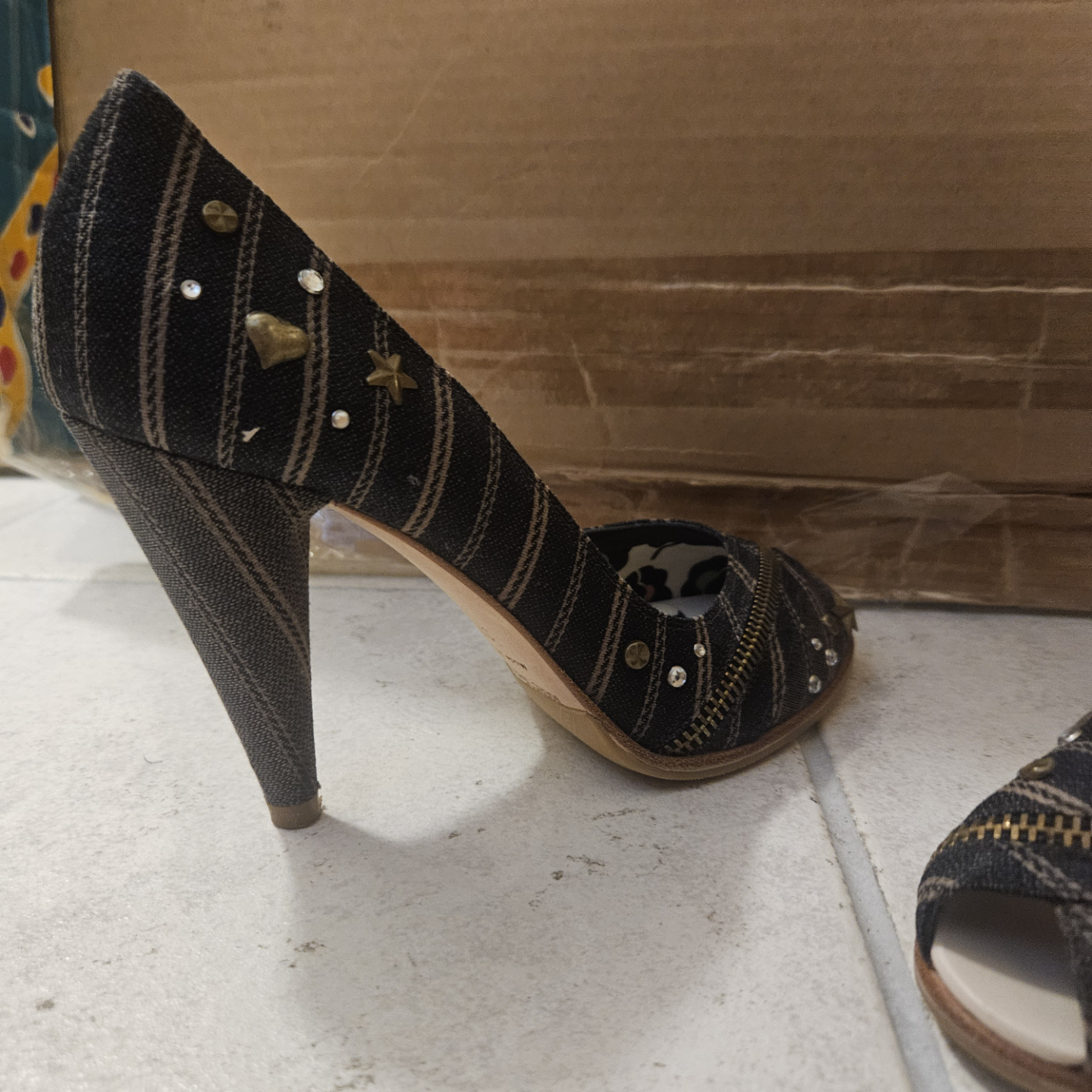 Marc by Marc Jacobs Peep-Toe Heels - photo 3