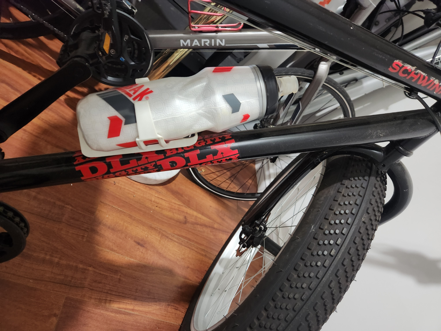 Schwinn Men's Black Fat Tyre Bicycle - photo 4