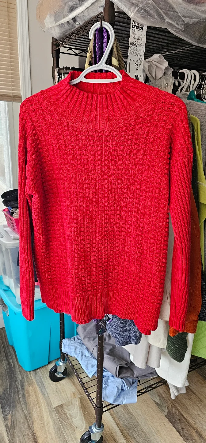 (S) Oversized Vince Camuto  Red Mock Neck Sweater thumbnail