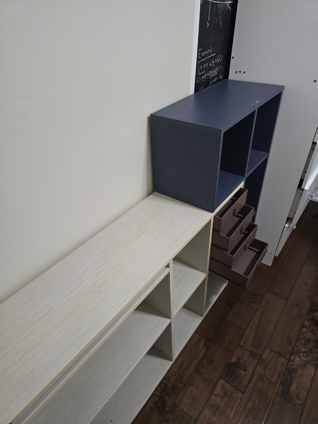 Set of 2 Cube Storage Shelves with Drawers - photo 4